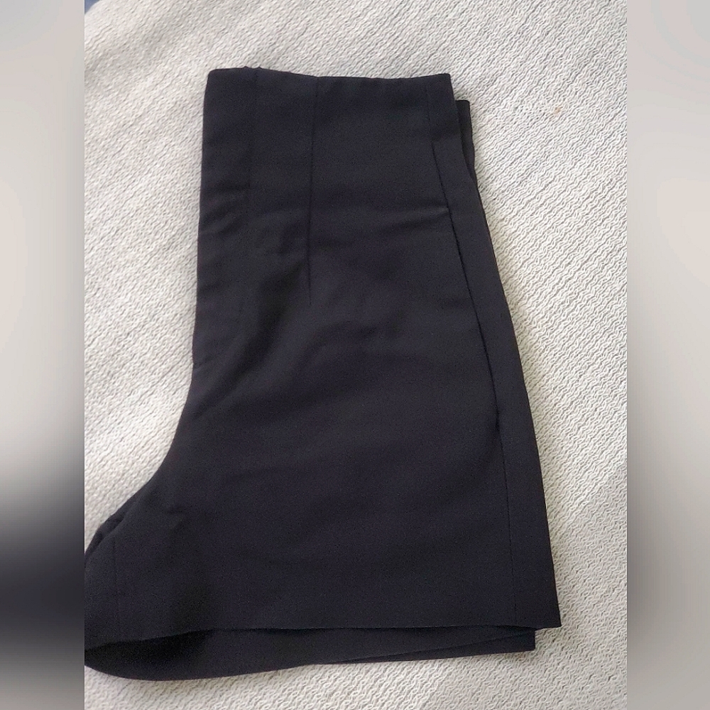 Zara - High Rise Shorts - Picture 2 of 5
